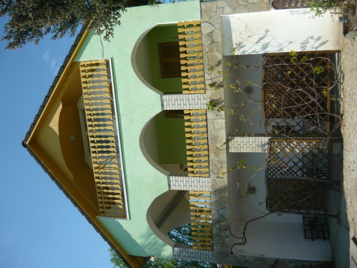 Ferienwohnung Kaman Pince Alsópáhok Exterior foto